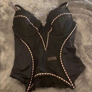 Jezebel bustier 36c